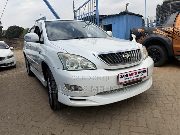 Toyota Harrier 2.4 2011 White