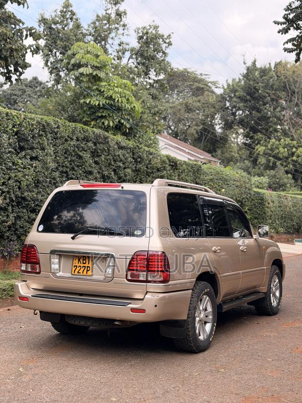 Toyota Land Cruiser 2008 Gold