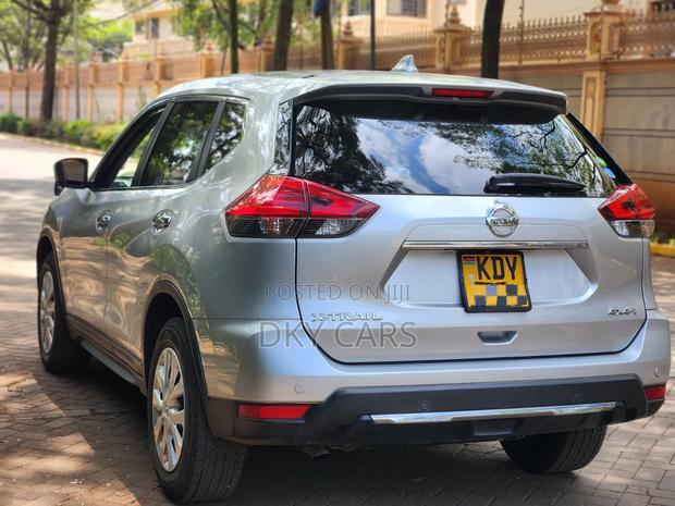 Nissan X-Trail 2019 Silver