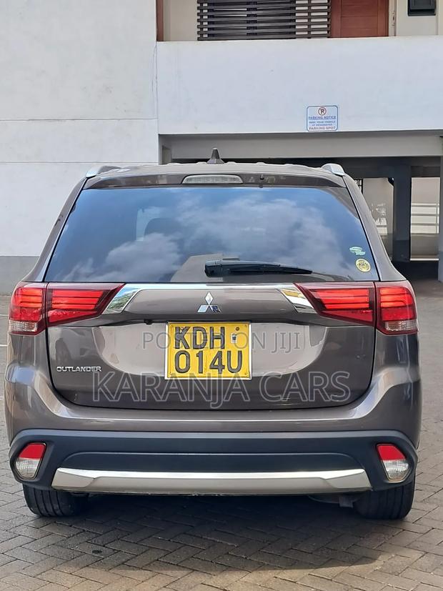 Mitsubishi Outlander 2015 Gray