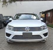 Volkswagen Touareg 2016 White for sale