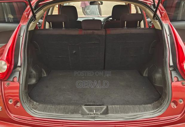 Nissan Juke 2011 Red