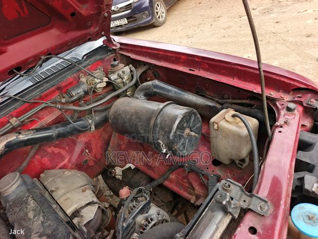 Nissan Hardbody 2007 Red