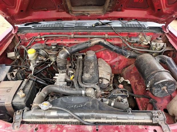 Nissan Hardbody 2007 Red