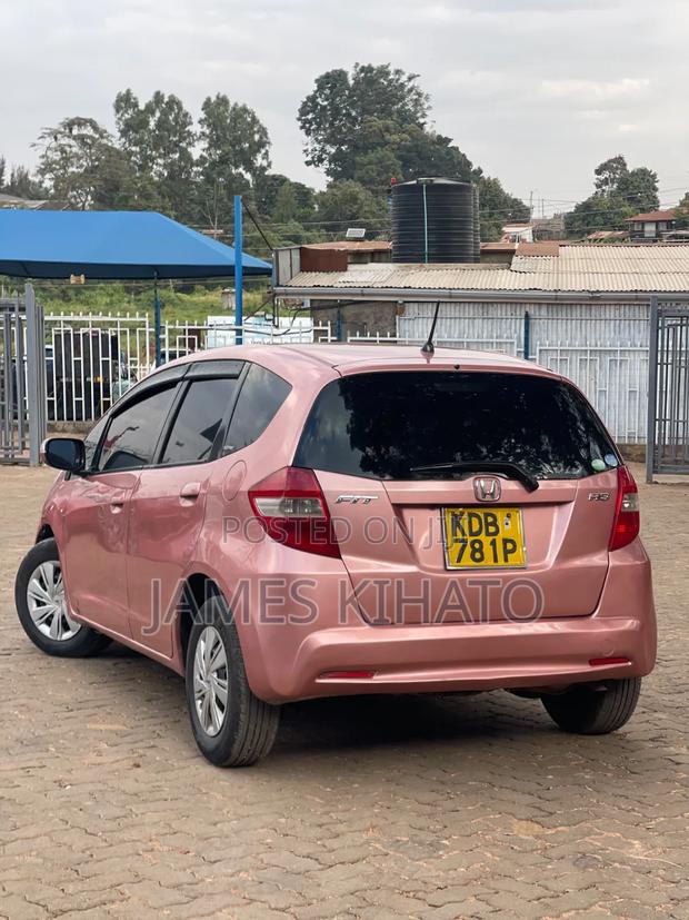 Honda Fit 2013 Pink