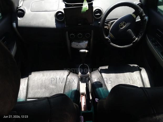 Toyota IST 2004 White