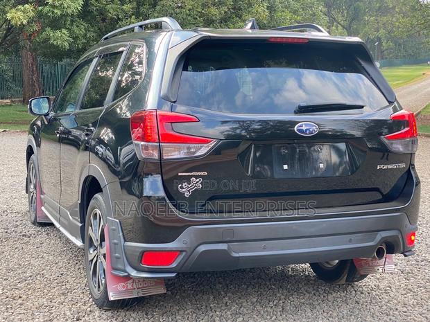 Subaru Forester Premium AWD 2019 Black