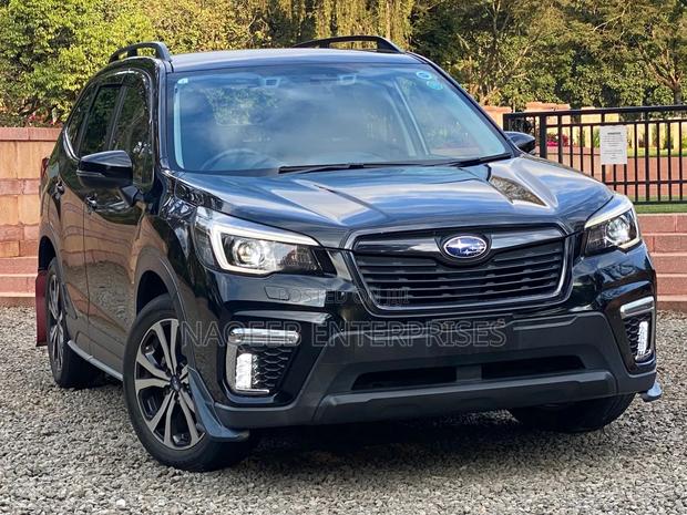 Subaru Forester Premium AWD 2019 Black