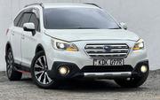 Subaru Outback 2017 White for sale