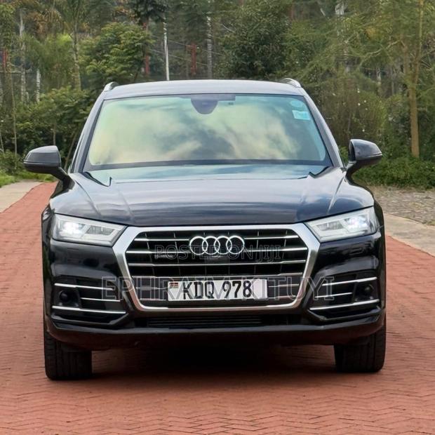 Audi Q5 2.0T Premium AWD quattro 2019 Black