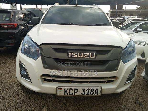 Isuzu D-MAX 2017 White