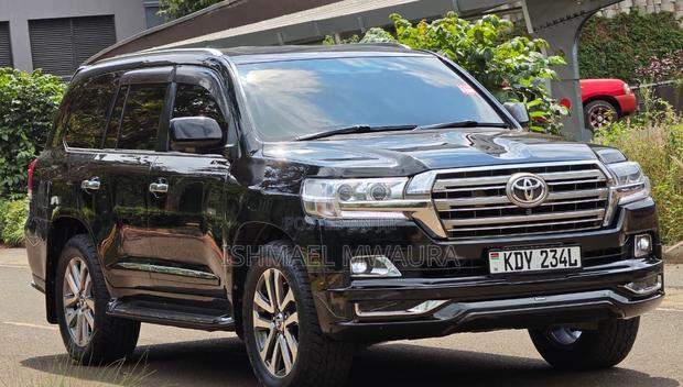Toyota Land Cruiser 4.6 V8 ZX 2011 Black
