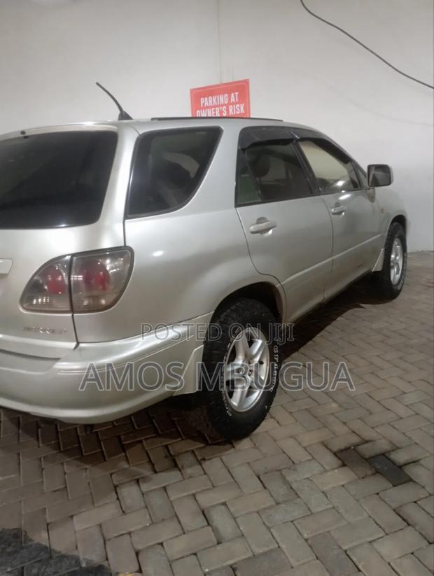 Toyota Harrier 2002 Silver