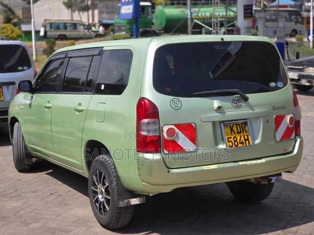 Toyota Probox 2016 Green