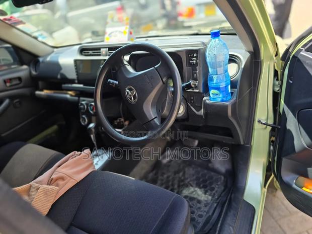Toyota Probox 2016 Green