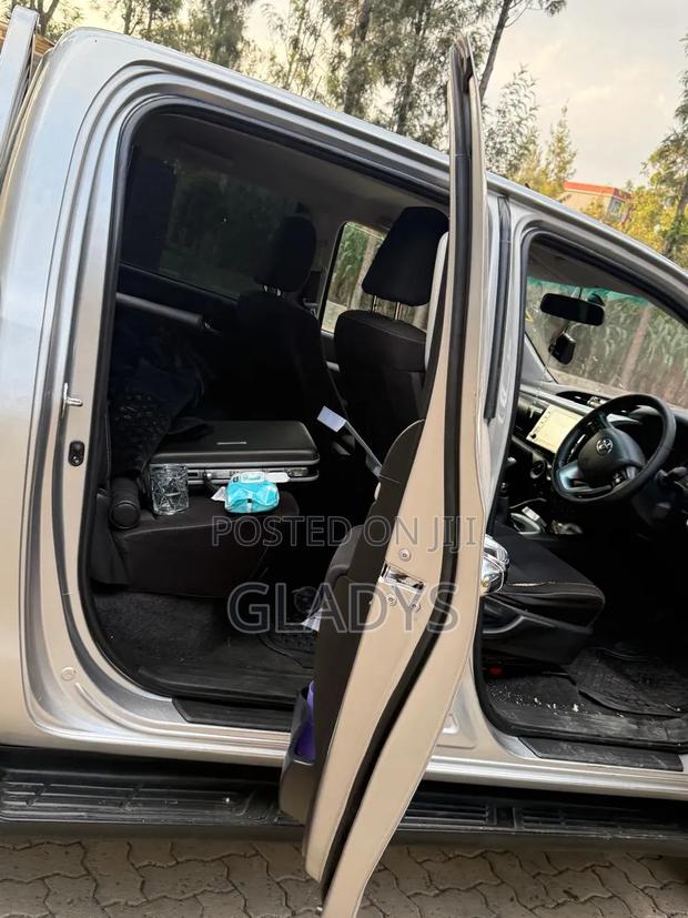 Toyota Hilux 2021