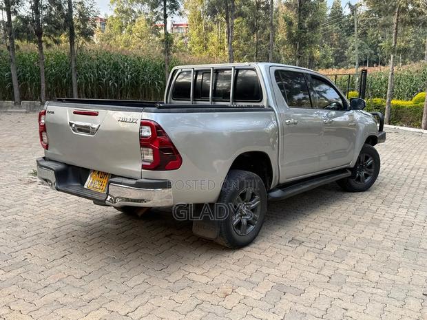 Toyota Hilux 2021
