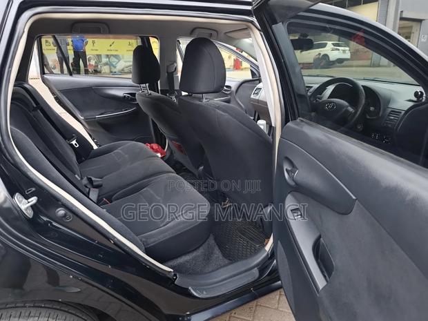 Toyota Corolla Fielder 2011 Black