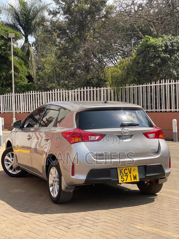 Toyota Auris 2013 Gray