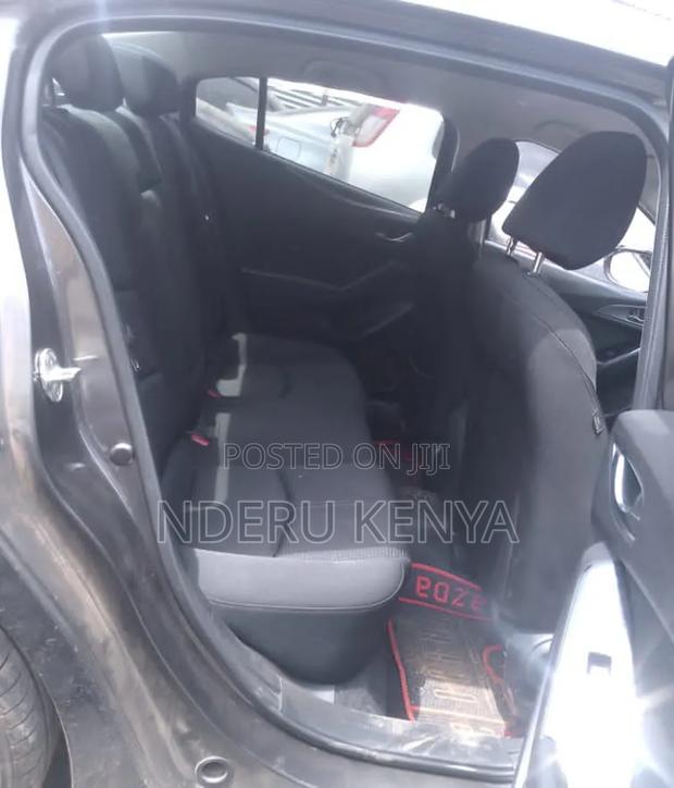 Mazda Axela 2018 Brown