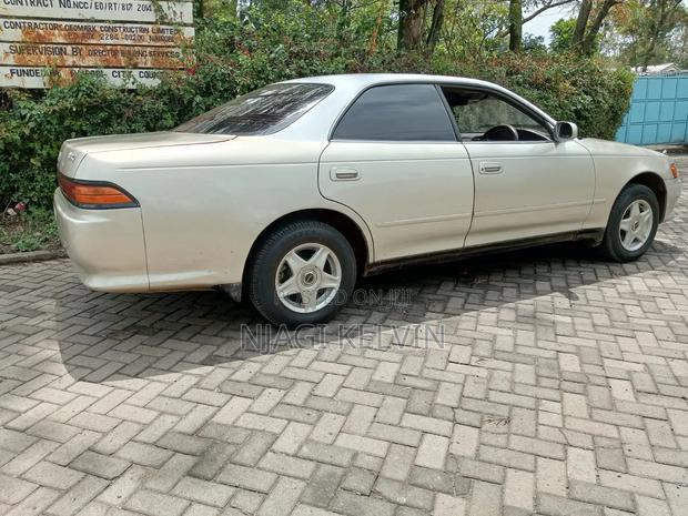 Toyota Mark II 2.4DT RWD 2000 Gray