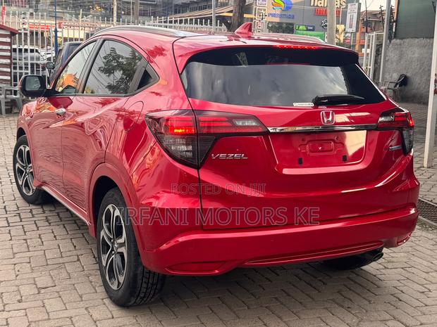 Honda Vezel 1.5 Hybrid 2WD 2019 Red