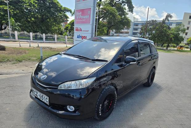 Toyota Wish 2013 Black