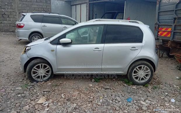 Volkswagen Up 2014 Silver