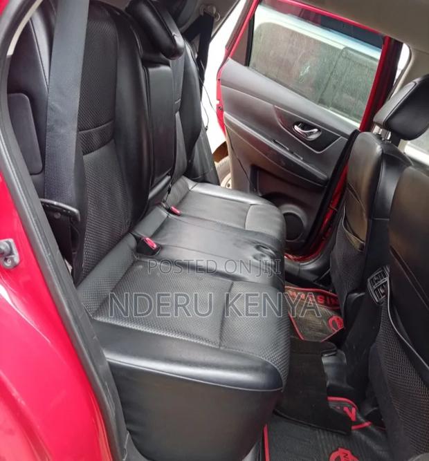 Nissan X-Trail 2.0 Hybrid FWD 2015 Red