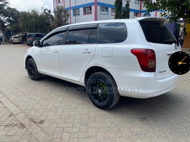 Toyota Corolla Fielder 2008 White