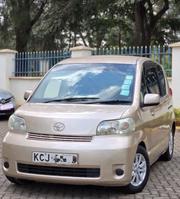 Toyota Porte 1.3 FWD 2009 Gold for sale