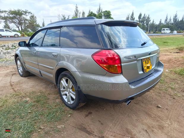 Subaru Outback 2006 Gray