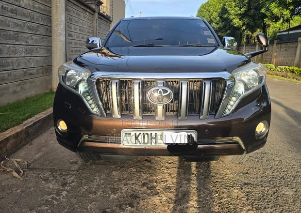 Toyota Land Cruiser Prado 2.8 2017 Brown
