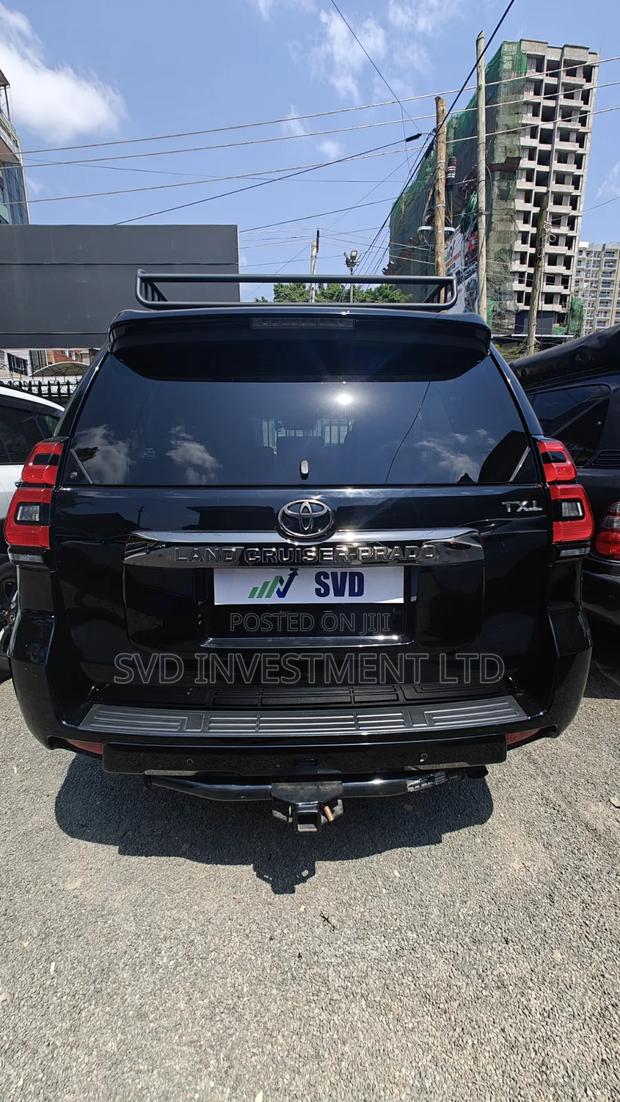 Toyota Land Cruiser Prado 2021 Black