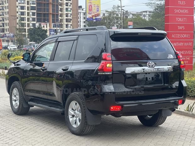 Toyota Land Cruiser Prado 2.8 2021