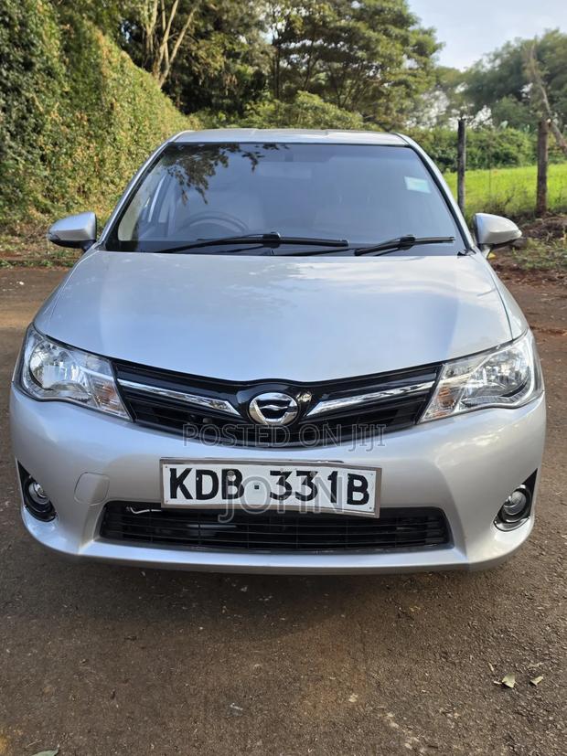 Toyota Axio 1.5 G 2WD 2013 Silver