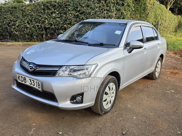 Toyota Axio 1.5 G 2WD 2013 Silver