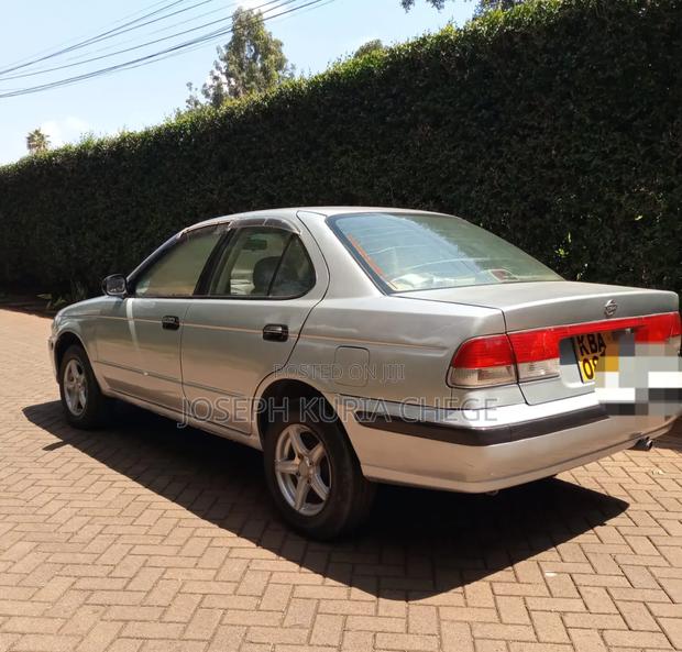 Nissan FB15 2001 Silver