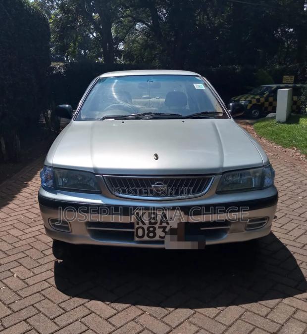 Nissan FB15 2001 Silver