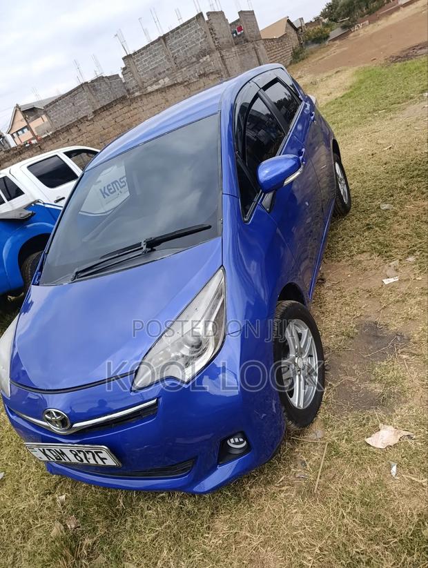 Toyota Ractis 2017 Blue