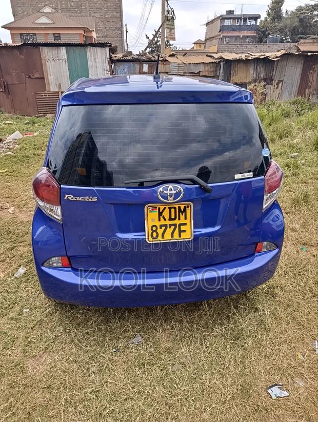 Toyota Ractis 2017 Blue