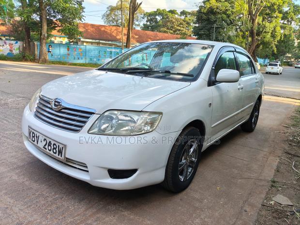 Toyota Corolla 2005 White