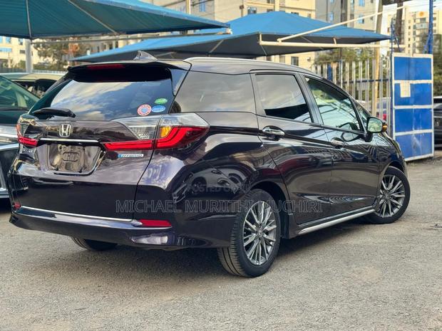 Honda Fit Shuttle 2019 Brown