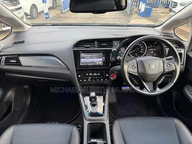 Honda Fit Shuttle 2019 Brown