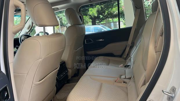 Toyota Land Cruiser 2023 White