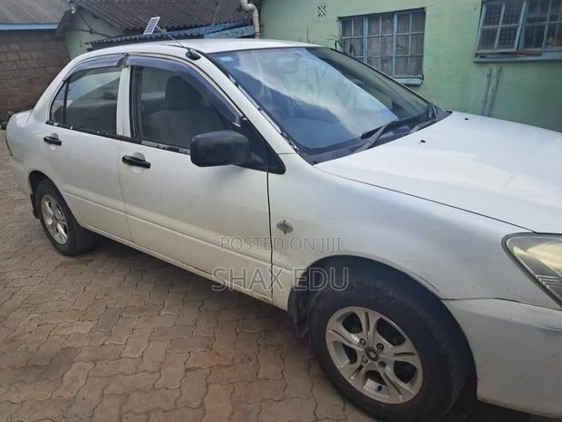 Mitsubishi Lancer Cedia 2006 White