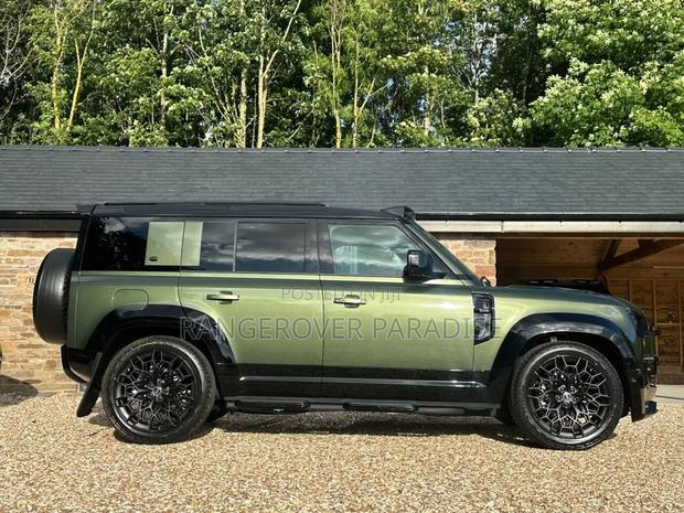 New Land Rover Defender 110 P400 S 2025 Green