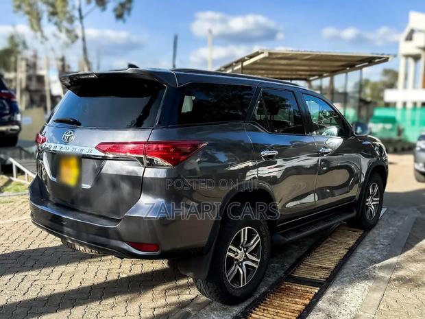 Toyota Fortuner 2016 Gray
