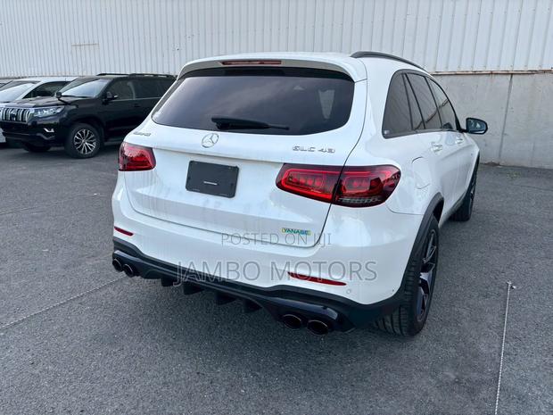 Mercedes-Benz GLC-Class 2021
