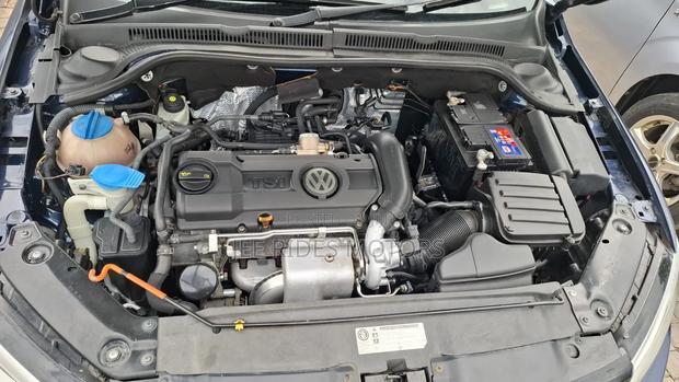 Volkswagen Jetta 2014 Blue